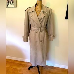 London Fog Long Tan Trench Coat with Belt and pockets